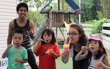 mr-ethan20and20kids-8264401-3132794-8181527
